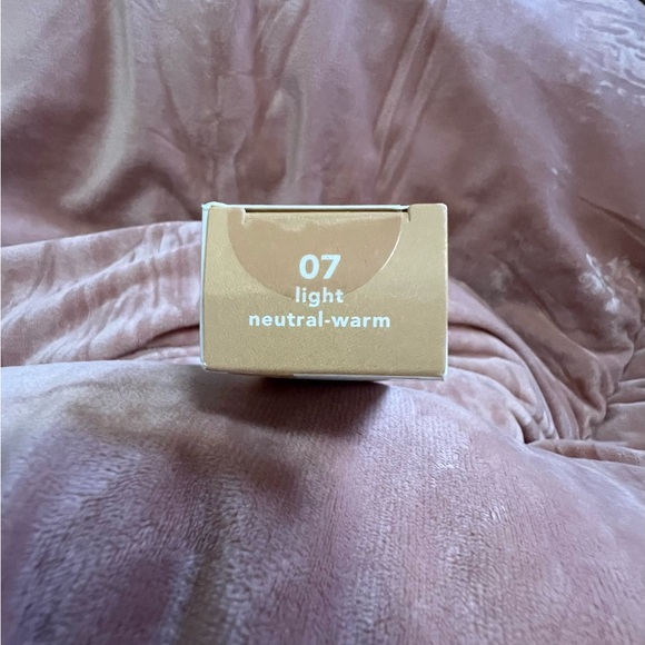 Tula Radiant Skin brightening serum skin tint spf 30 shade light neutral warm - Picture 5 of 5